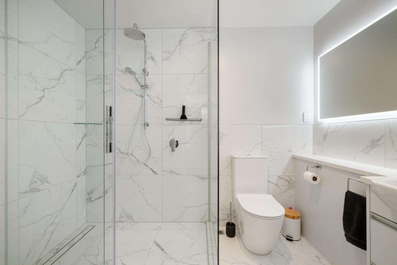 Oceanside Apartment With Iconic Views Mount Maunganui Extérieur photo