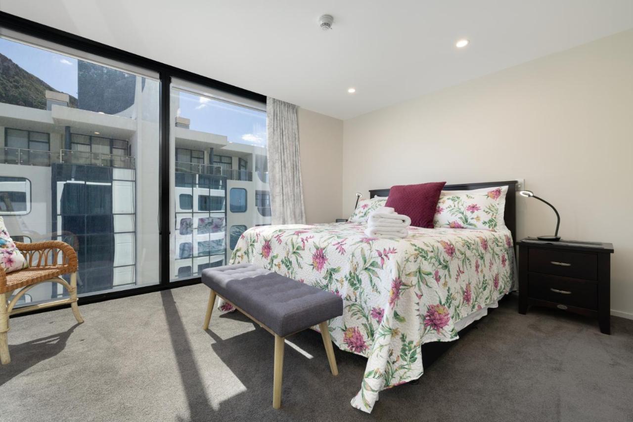 Oceanside Apartment With Iconic Views Mount Maunganui Extérieur photo